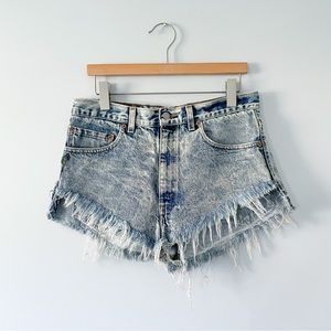 Levi’s Vintage 517 premium high waisted frayed distressed, cut off jean shorts